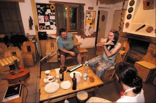 Afterparty hodinu p�ed koncem - cca 5 30 r�no