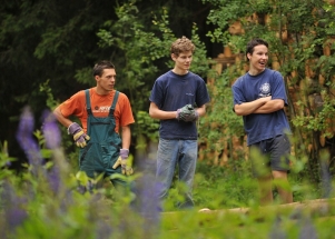 "...a samoz�ejm� Ti, kte�� pot�ebuj� b�t popoh�n�ni"