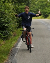 "Pe�ni za prvn�m n�ro�n�m kopcem - moc kysl�ku?"