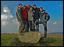 I na tak vysoký kámen jsme vylezli...